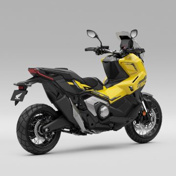 25YM Honda X-ADV