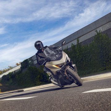 25YM Honda Forza 750